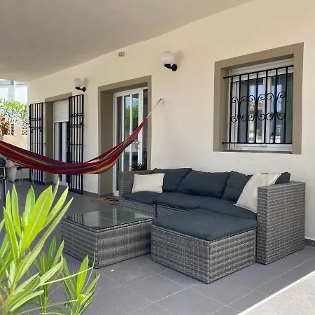 Denia's Beach House - Ouanalao * 데니아